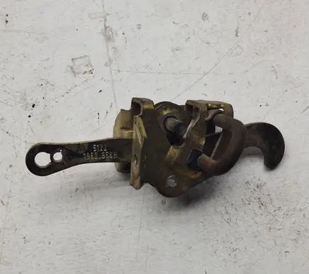 BMW 3 E36 Rear door check strap stopper 1960566H 5122