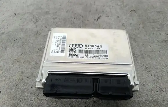 Audi A4 S4 B7 8E 8H Engine control unit/module ECU 