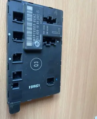 Mercedes-Benz C W203 Door control unit/module S303083W 91078S07