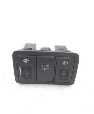 Hyundai i30 ESP (stability program) switch 751U90070 202007239