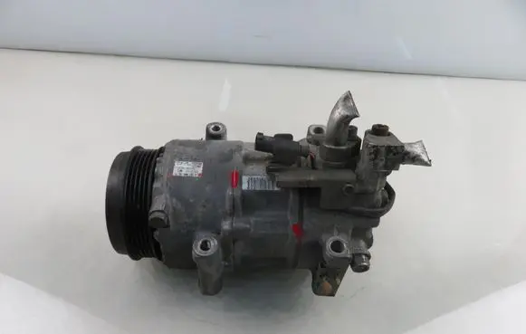 Mercedes-Benz A W169 Air conditioning (A/C) compressor (pump) A0012303611