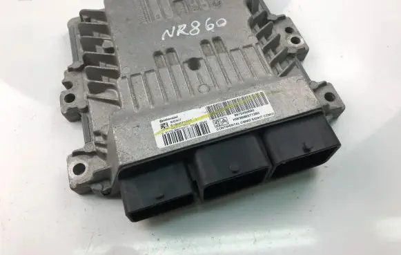 Peugeot 3008 I Engine control unit/module ECU 9675450680 S180075002I