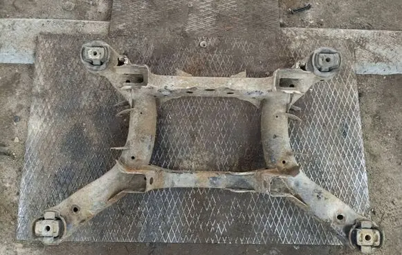 Mercedes-Benz ML W164 Rear subframe A1643500