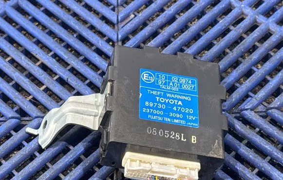 Toyota Prius (XW20) Alarm control unit/module 020974 2370003090 8973047020