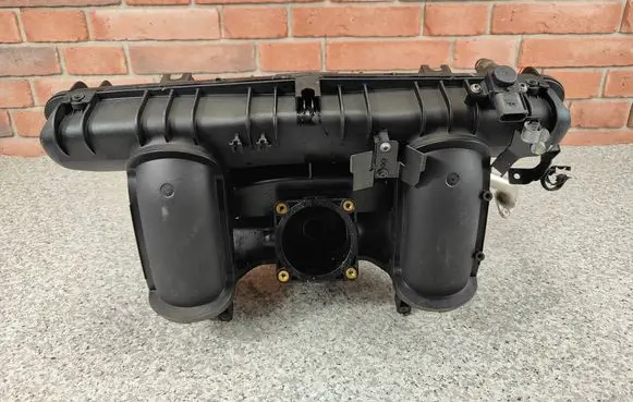BMW 3 E90 E91 Intake manifold 7559063