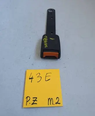 Volkswagen Sharan Rear seatbelt buckle 83274384