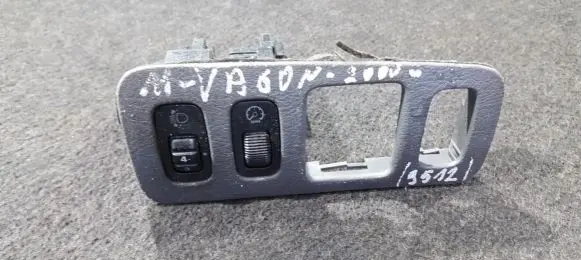 Mitsubishi Space Wagon Headlight level height control switch MR320887