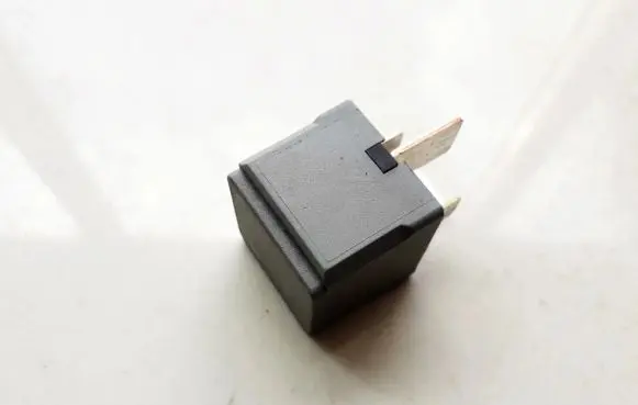 Opel Insignia A Other relay 13500118