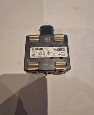 Volkswagen Touran III Distronic sensor radar 5QA907561A