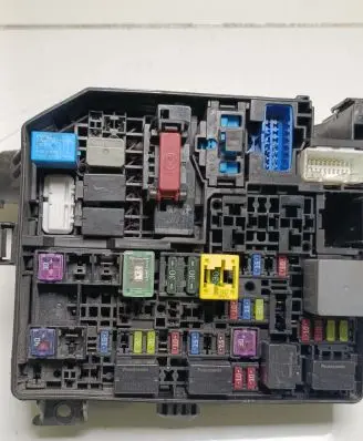 Mitsubishi Outlander Fuse box set 7594PP