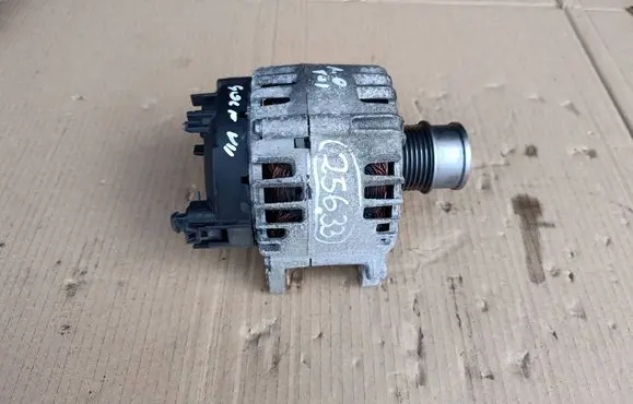Volkswagen Golf Sportsvan Generator/alternator 04C903021A