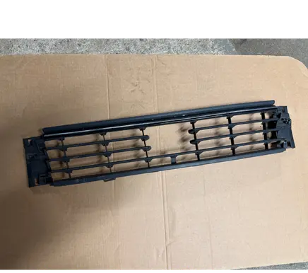 Volkswagen Polo V 6R Front bumper lower grill 6C0853677
