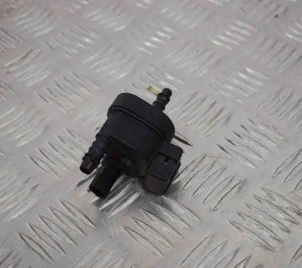 Audi A3 S3 8V Turbo solenoid valve 06H906517T