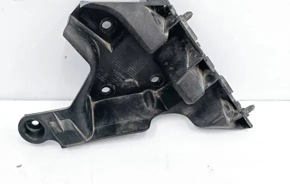 Volvo XC60 Front bumper mounting bracket 31383163