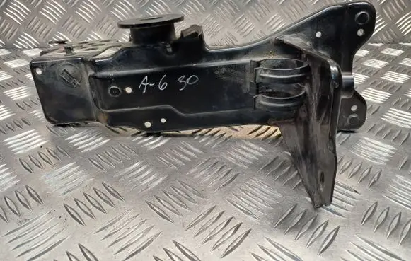 Audi A6 S6 C6 4F Pneumatic air compressor holding bracket 4154031082