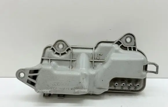 Volvo XC60 Vacuum air tank 31339809