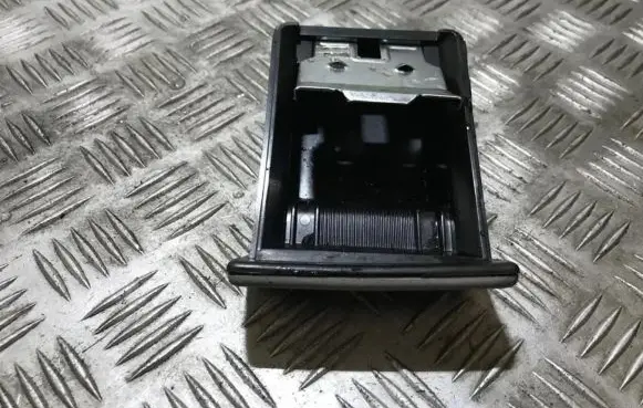 Car ashtray