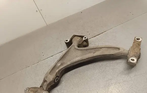 Volvo S90, V90 Front lower control arm/wishbone