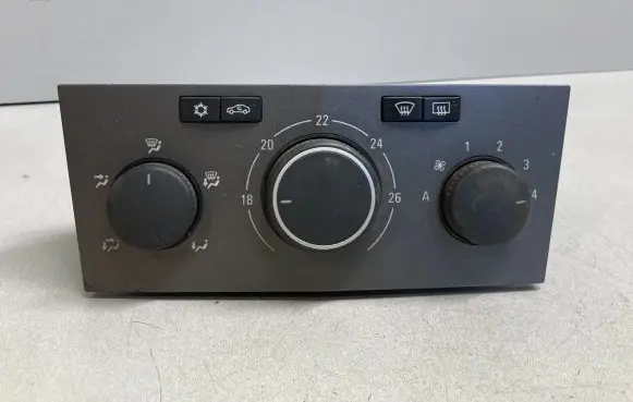Opel Zafira B Climate control unit 13231049