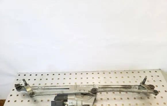 Jeep Cherokee III KJ Front wiper linkage and motor 54120927