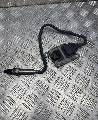 Mercedes-Benz E W213 Lambda probe sensor A0009057108