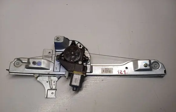 Peugeot 208 I Front door electric window regulator 0130822702