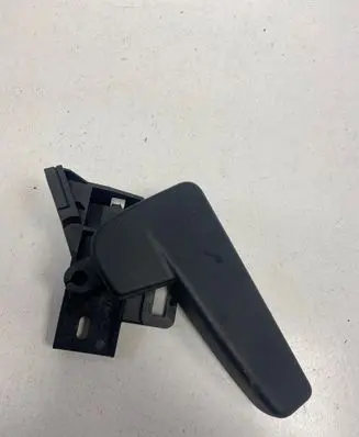 Volkswagen PASSAT B8 Engine bonnet (hood) release handle 3C2823533