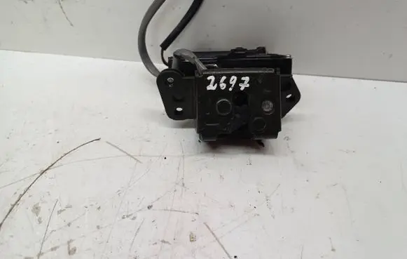 Loading door lock