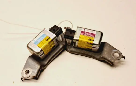 Lexus RX 330 - 350 - 400H Airbag deployment crash/impact sensor 8983448020 1879001741 8983348020