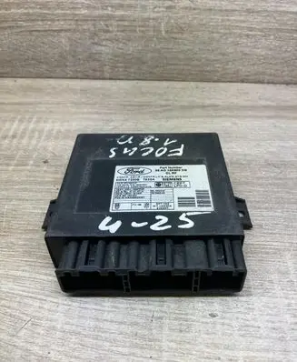 Ford Focus Comfort/convenience module 98AG15K600DB 5WK47230B