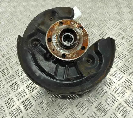 Audi Q3 8U Rear wheel hub 3C0505435G