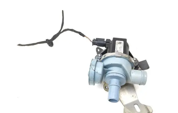 Mercedes-Benz CLA C118 X118 Fuel tank valve A2474703602