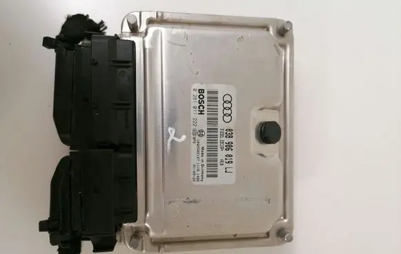 Audi A4 S4 B6 8E 8H Engine control unit/module 038906019LJ 0281011222