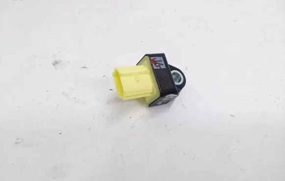 Toyota Hilux (AN120, AN130) Airbag deployment crash/impact sensor 898310K050