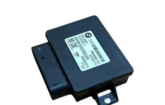 BMW X3 F25 Rear brake EMF control unit/module 6858017 23122010 32620276