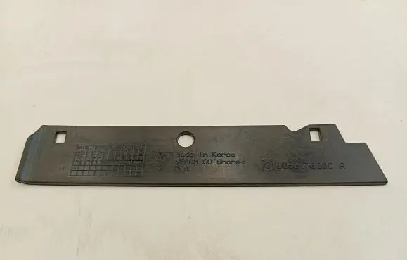 Porsche Macan (95B) Glove box pad 105147323C