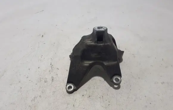 Audi A7 S7 4K8 Engine mounting bracket 8W0199307Q