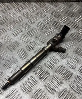 Skoda Octavia Mk2 (1Z) Fuel injector 03L130277B