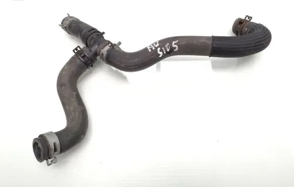 Nissan Leaf I (ZE0) Engine coolant pipe/hose Isrz00118