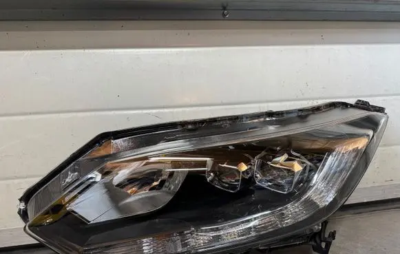 Honda HR-V Headlight/headlamp 10018205