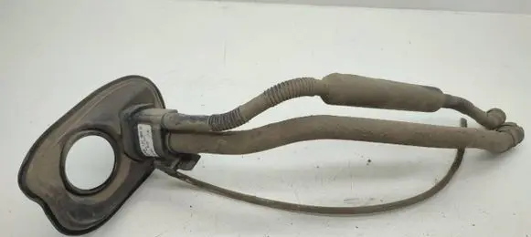 Volkswagen Tiguan Oil fill pipe 5QF131965D
