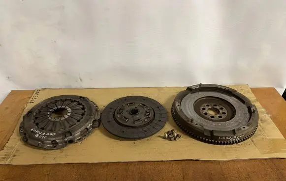 Toyota Corolla E120 E130 Clutch set kit 12240