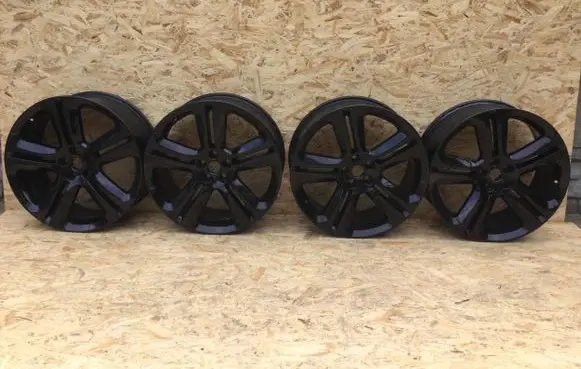 Jaguar F-Pace R20 carbon fiber rim Hk83-1007-ga T4A2308
