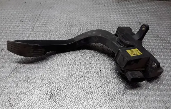Iveco Daily 35 - 40.10 Accelerator throttle pedal 0281002632