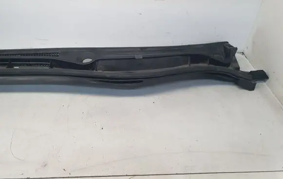 Lexus IS III XE30 Wiper trim 5570853120