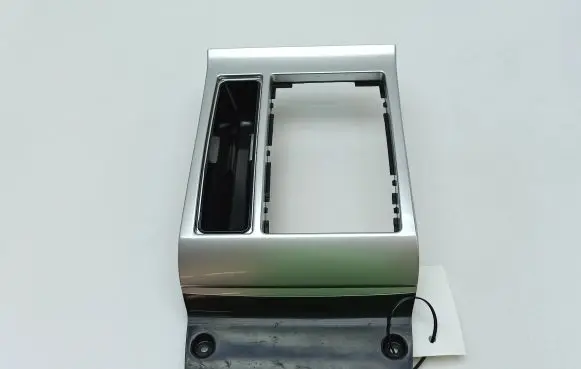 Chrysler 300 - 300C Gear shifter surround trim plastic 0ZM01TRMAB 48876A