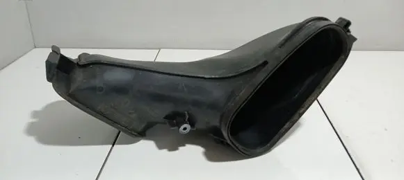 BMW 7 E65 E66 Air intake duct part 8379955