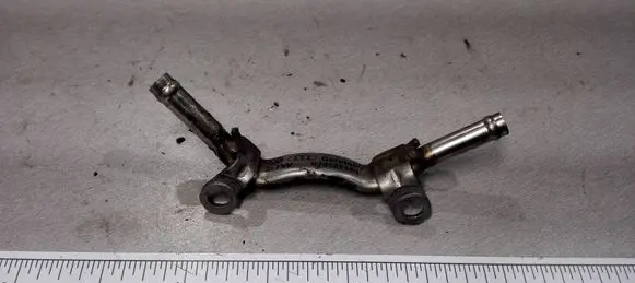 Audi A6 S6 C5 4B Engine coolant pipe/hose 078121181