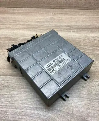 Audi A4 S4 B5 8D Engine control unit/module ECU 8D0907557CX 0261203939 WithPlug