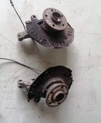 Mercedes-Benz Vito Viano W639 Front wheel hub spindle knuckle